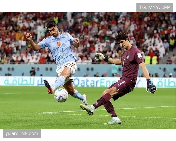 格罗宁根新帅上任，战术革新引关注