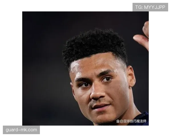 沃特金斯与拉什福德：冲击型前锋的战术角色及进攻效率对比分析