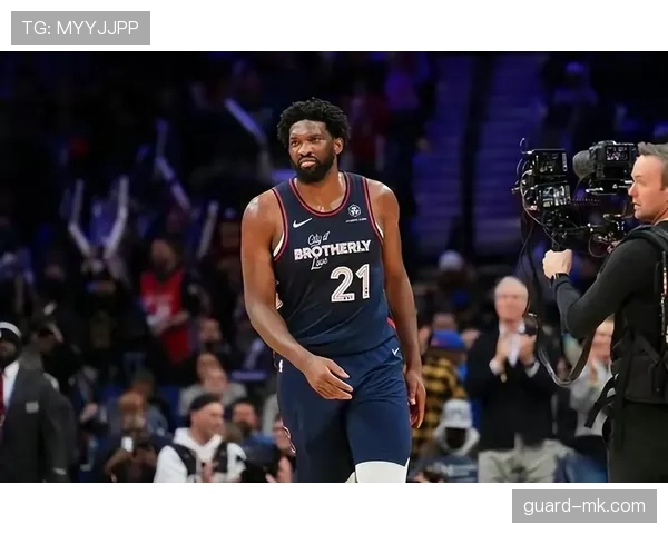 唐斯挡拆外切拉开空间与恩比德低位形成差异